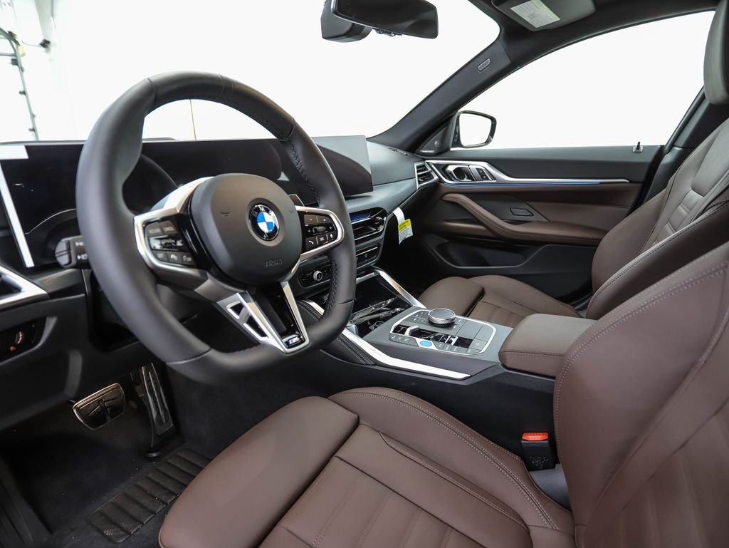 Used 2026 Blue Metallic BMW xDrive40 image 10