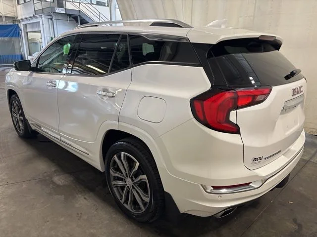 Used 2020 WHITE FROST TRICOAT GMC Denali image 6