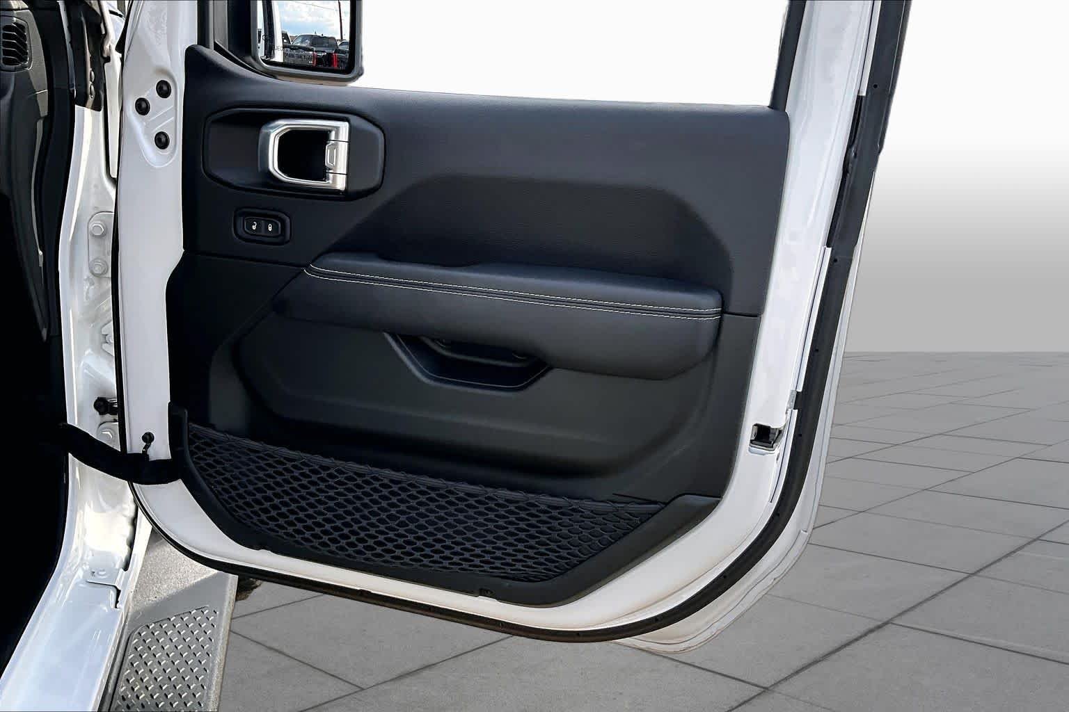 Used 2023 Bright White Clearcoat Jeep Overland image 22