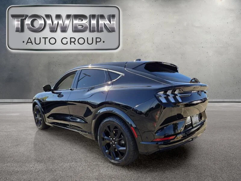 Used 2023 Shadow Black FORD PREMIUM AWD image 6