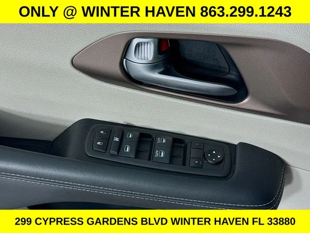 Used 2024 Black Chrysler LX image 17