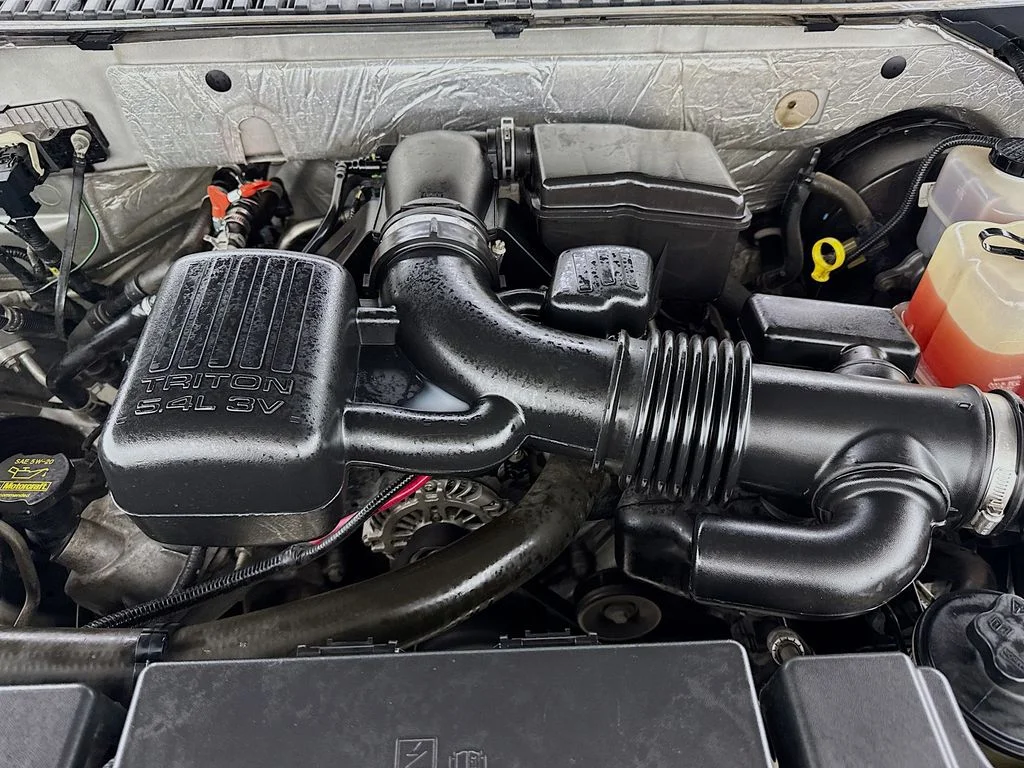 Used 2013 Silver Ford XLT image 36
