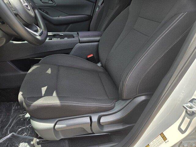 Used 2024 Glacier White Nissan S image 10