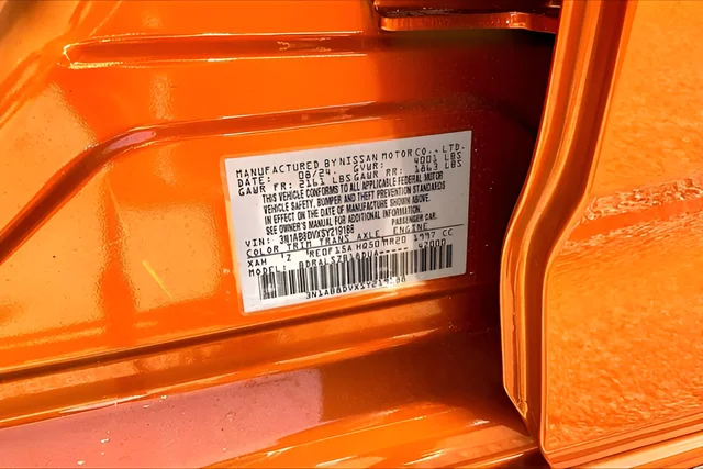 Used 2025 Orange Nissan SR image 17