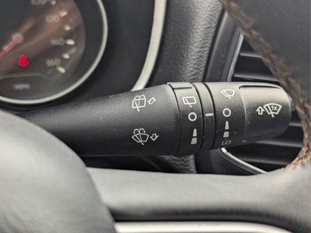 Used 2021 White Jeep Latitude image 22
