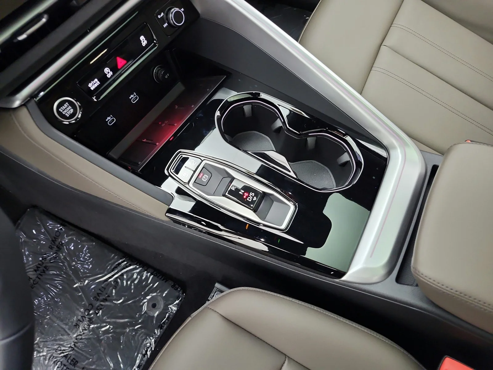 New 2026 Daytona Gray Metallic Audi Premium Plus 2.0 TFSI quattro image 9