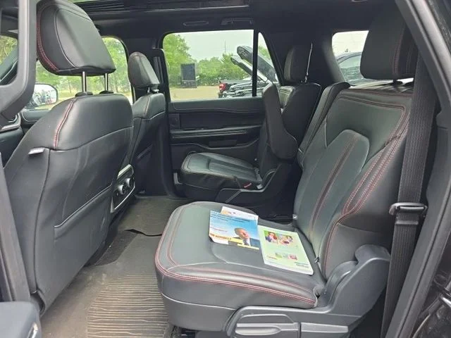 Used 2023 Black Ford Limited image 5