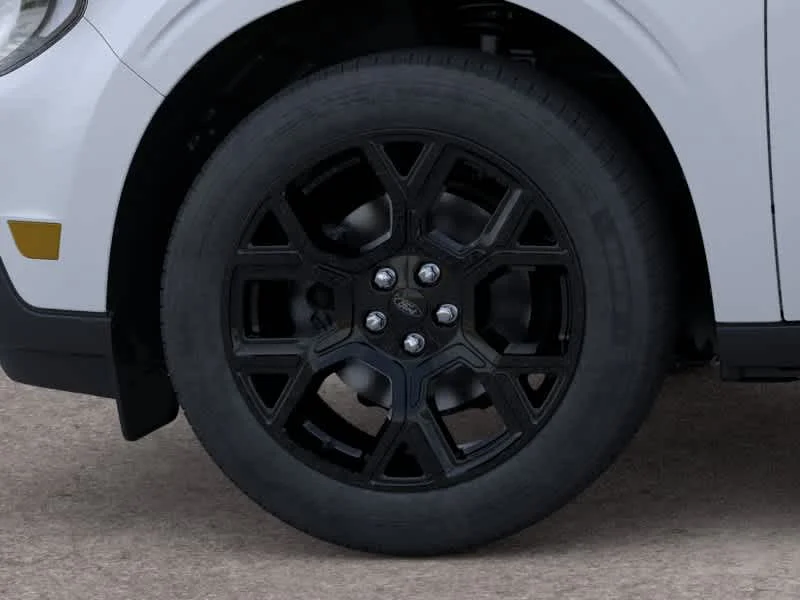 New 2026 Space White Metallic Ford XLT image 20