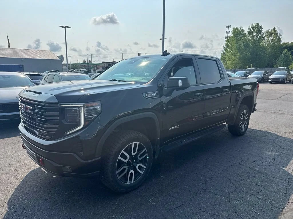 Used 2023 ONYX BLACK GMC AT4 image 3