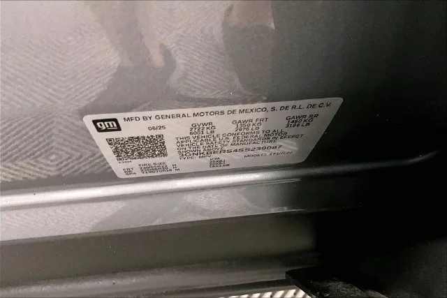 Used 2025 Sterling Gray Metallic Chevrolet RS image 40
