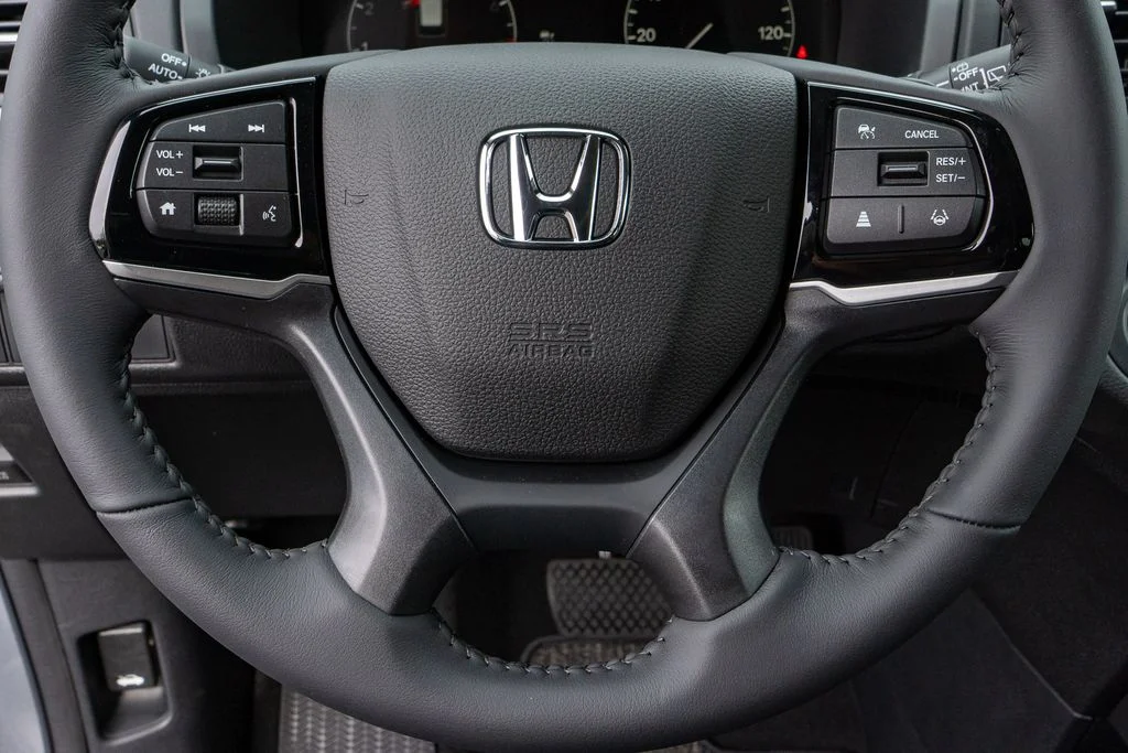 New 2026 Solar Silver Metallic Honda EX-L image 26