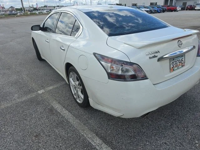 Used 2013 White Nissan 3.5 SV image 7