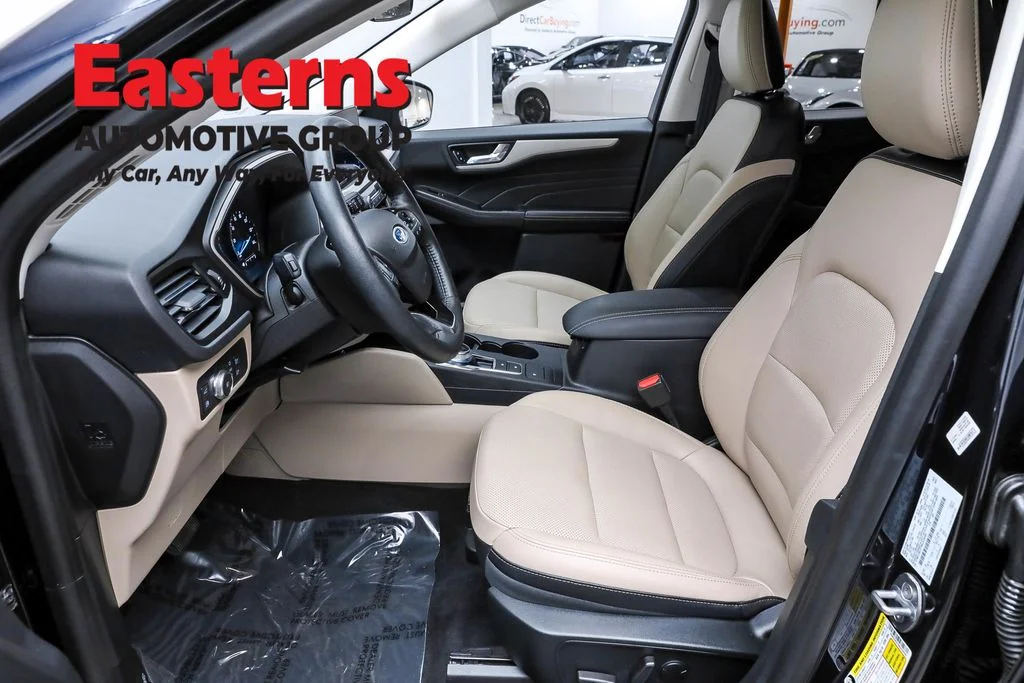 Used 2021 Blue Ford SEL image 14