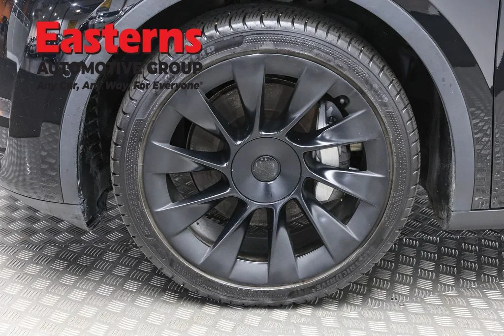 Used 2021 Black Tesla Long Range image 26