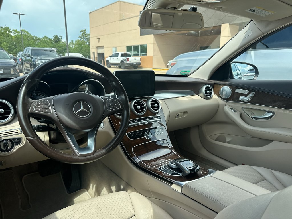 Used 2015 Steel Gray Metallic Mercedes-Benz Luxury image 28