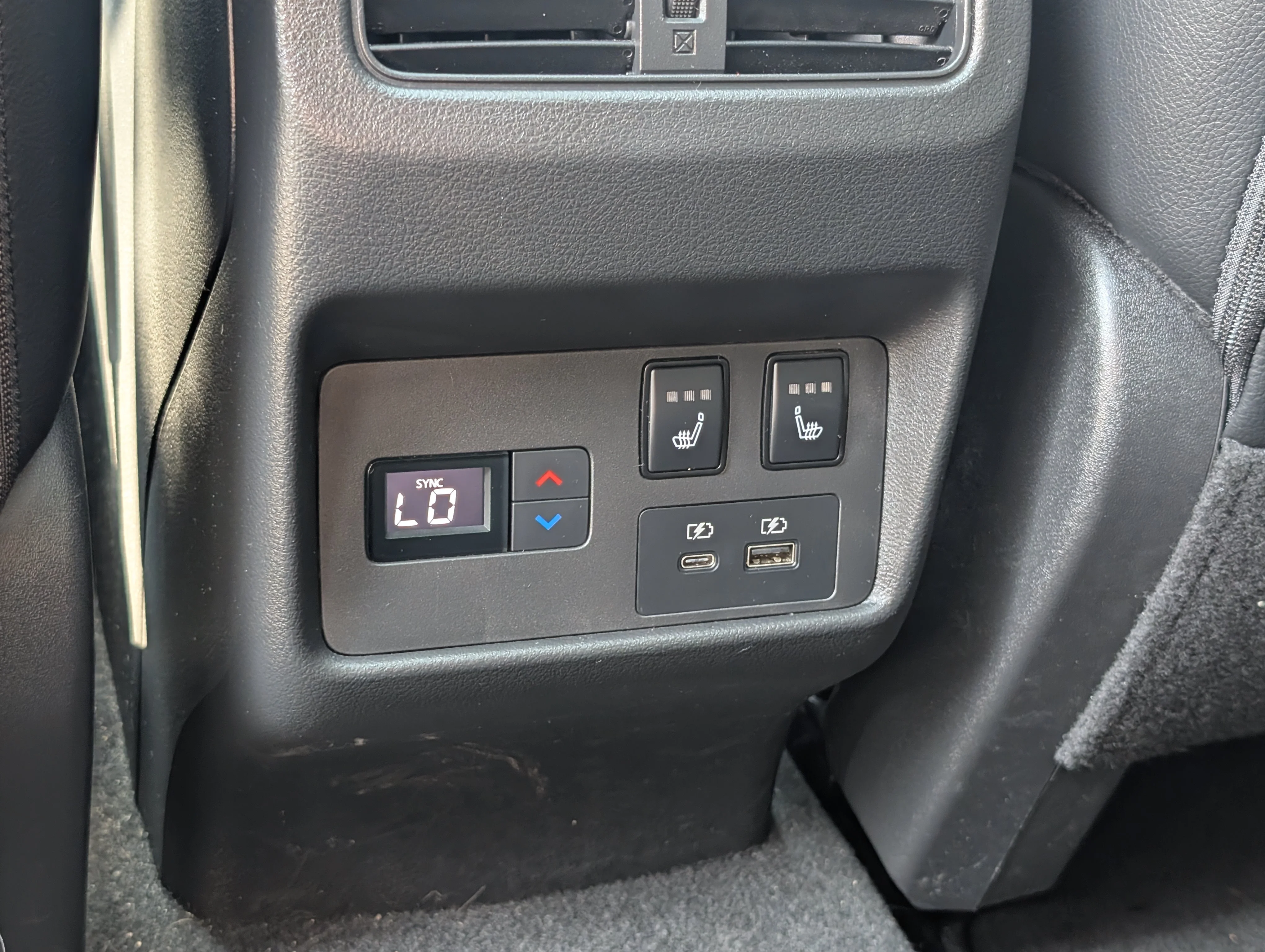 Used 2023 Glacier White Nissan SL image 21