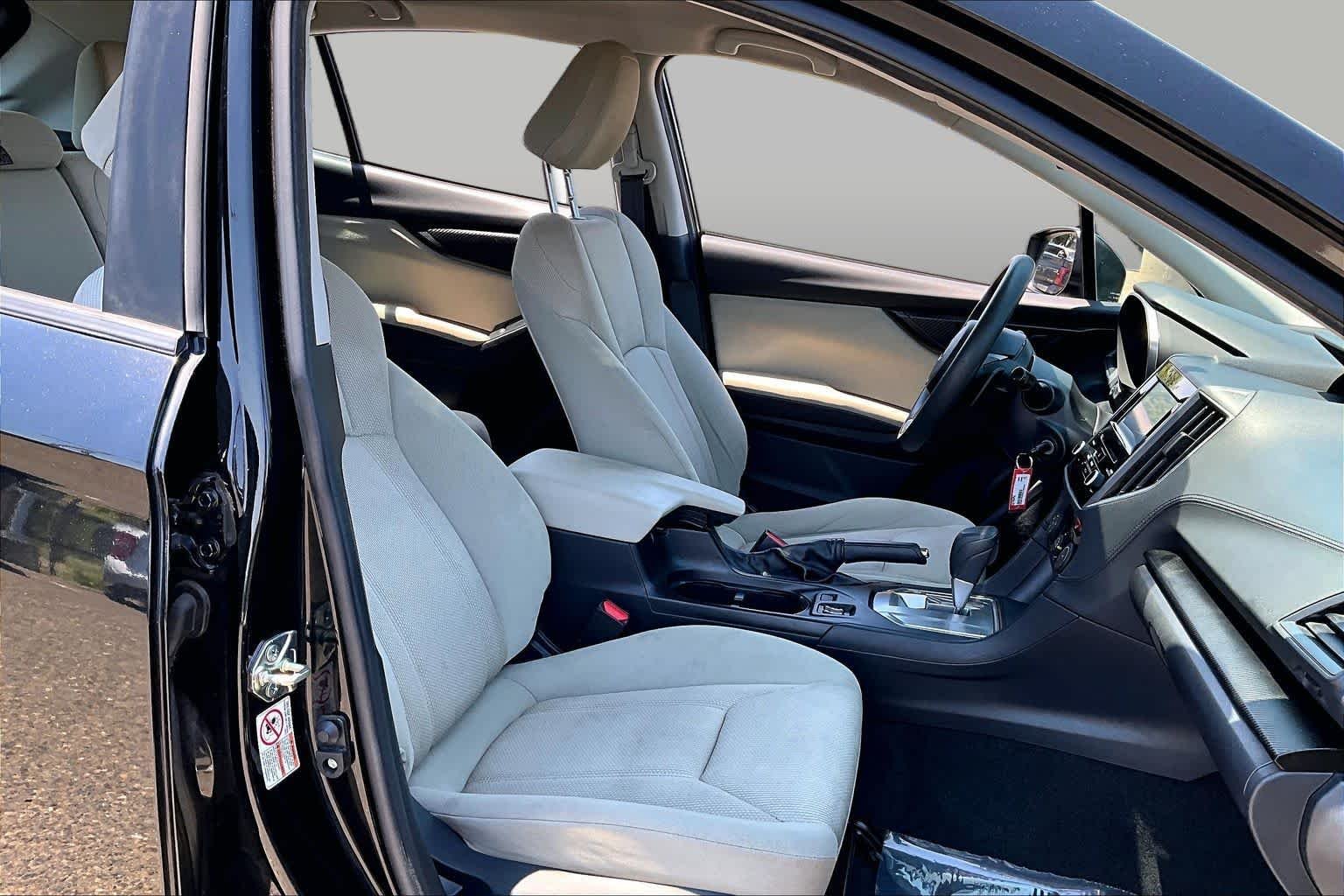 Used 2019 Crystal Black Silica Subaru Premium image 8