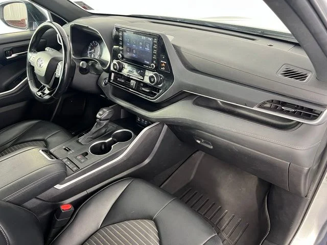 Used 2022 Silver Toyota XSE image 43