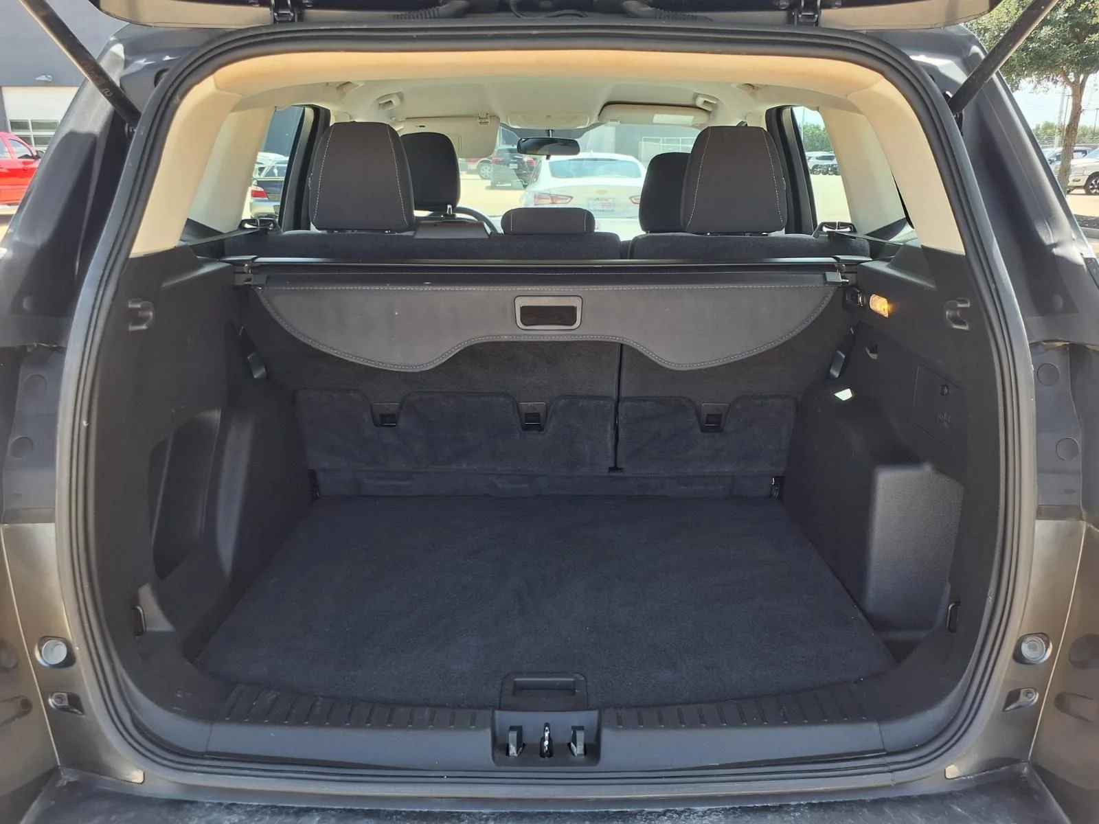 Used 2019 Gray Ford S image 10
