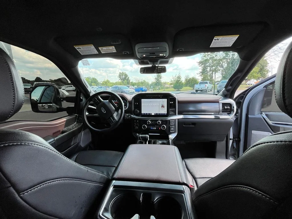 Used 2023 White Ford Lariat image 13