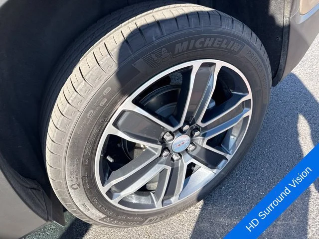 Used 2022 Gray GMC SLT image 15