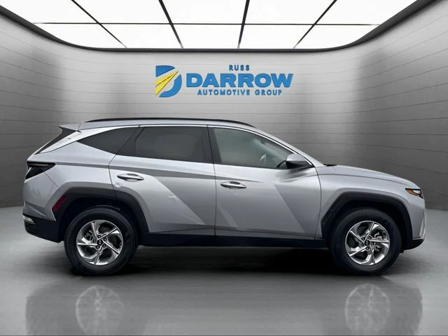 Used 2023 Silver Hyundai SEL image 6