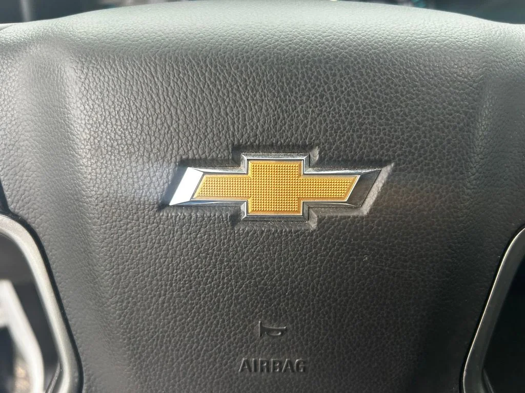 Used 2018 White Chevrolet LT image 25