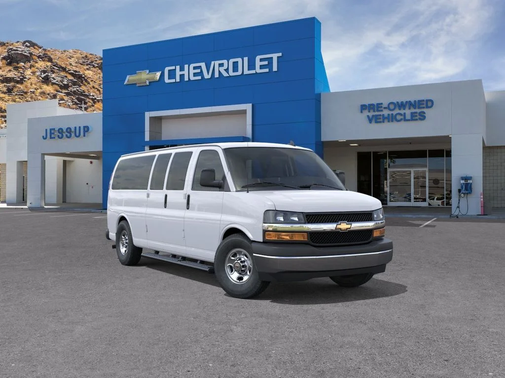 2026 Chevrolet Express 3500 LT Extended's photo