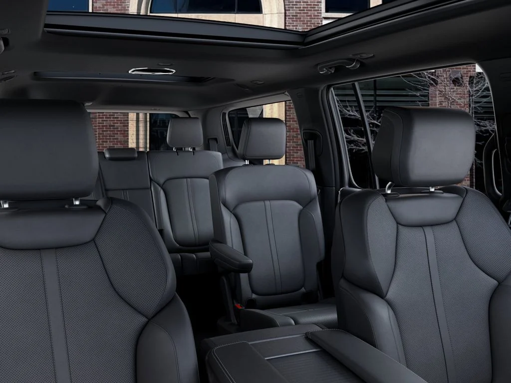 New 2026 Baltic-Gray Metallic Clear-Coat Exterior Paint Jeep Limited Altitude image 26