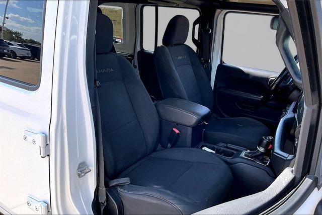 Used 2020 White Jeep Unlimited Sahara image 7