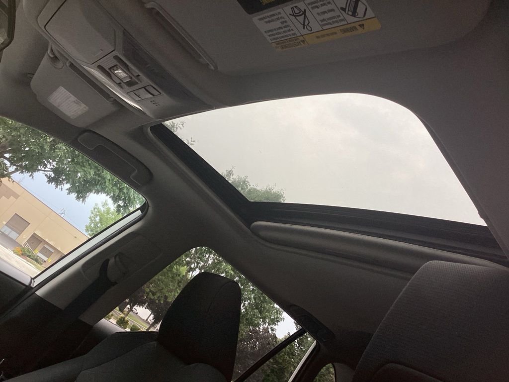 Used 2021 White Toyota XLE image 3