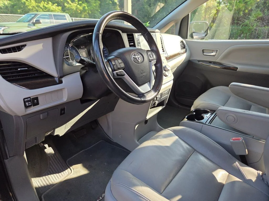 Certified Used 2020 Black Toyota XLE image 28