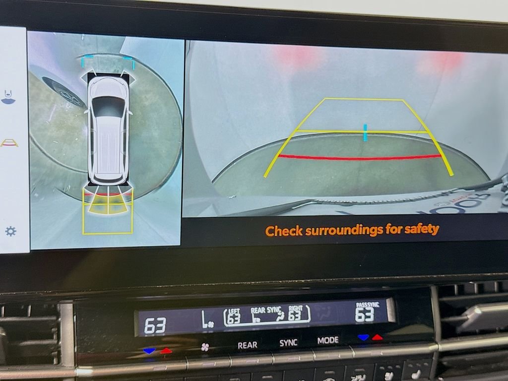 Used 2025 Wind Chill Pearl Toyota Platinum image 14
