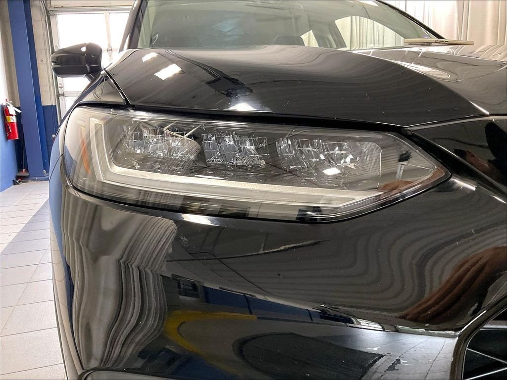 Used 2023 Black Honda LX image 33