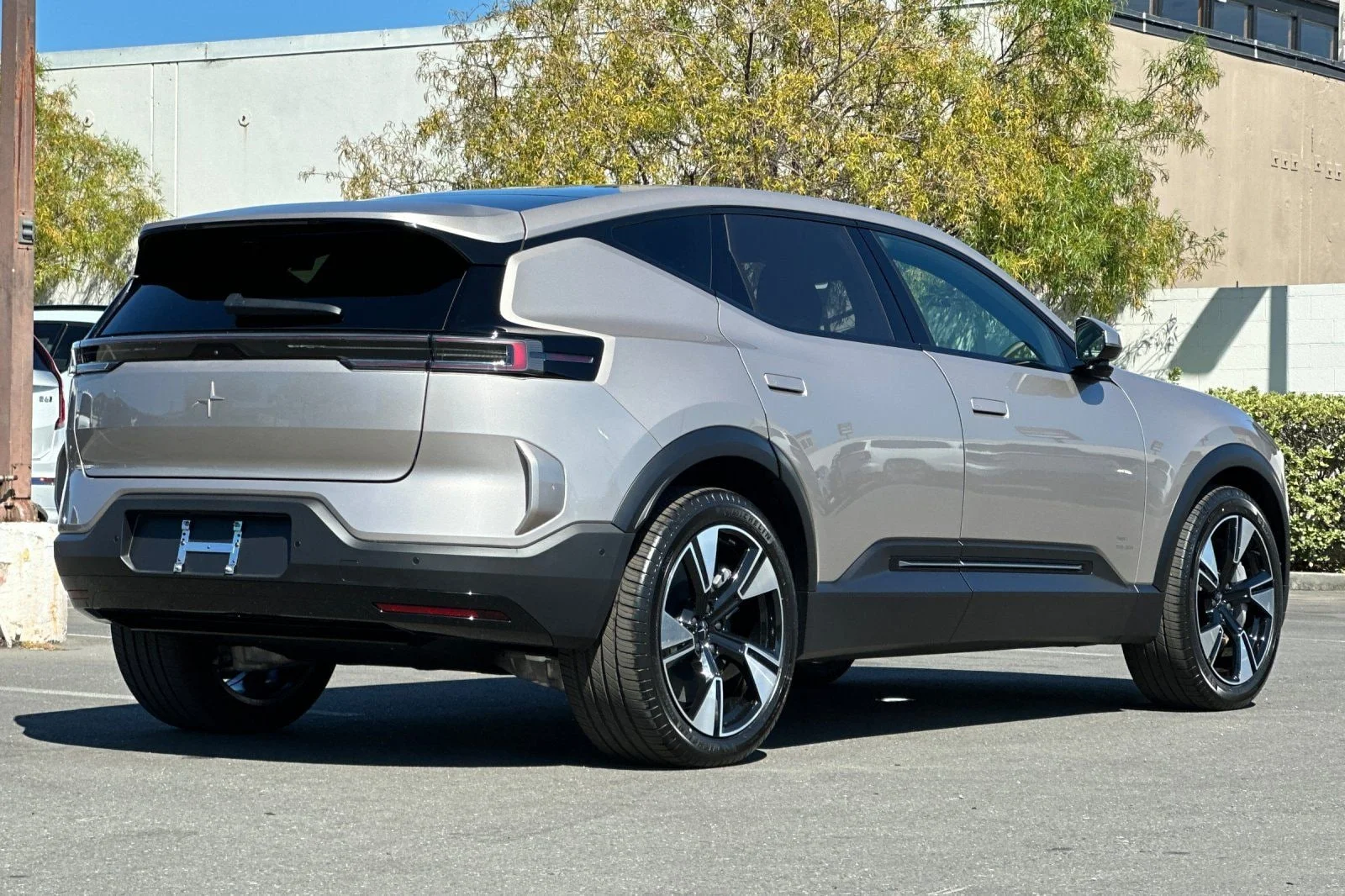 Used 2025 Jupiter Metallic Polestar Long Range Dual Motor Launch Edition image 2
