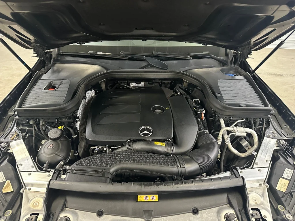 2021 Mercedes-Benz GLC GLC300 - Photo 38