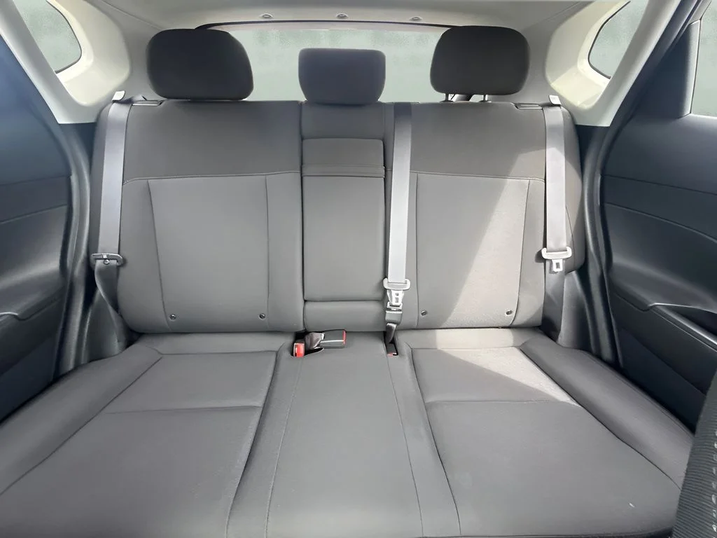 Used 2024 Black Hyundai SEL image 6