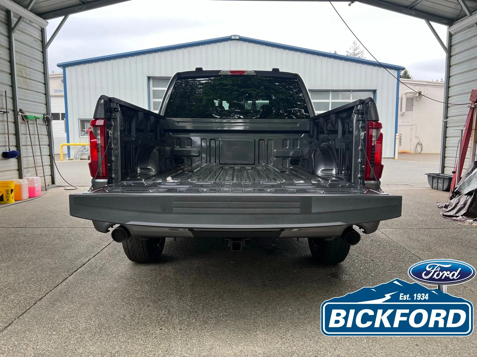 New 2026 Gray Ford XLT image 7