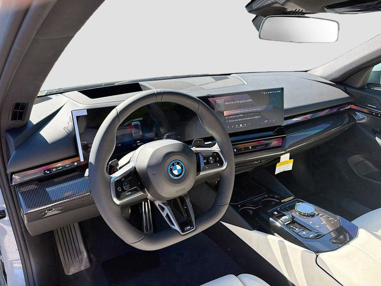 2026 BMW 5 Series 550e - Photo 27