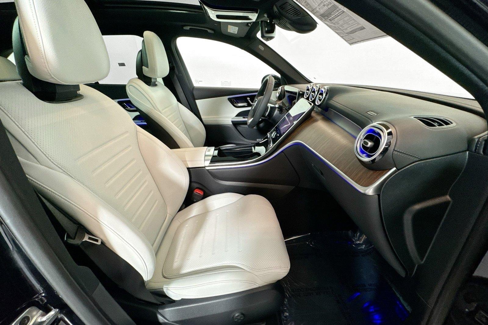 New 2026 Black Mercedes-Benz GLC 300 image 26