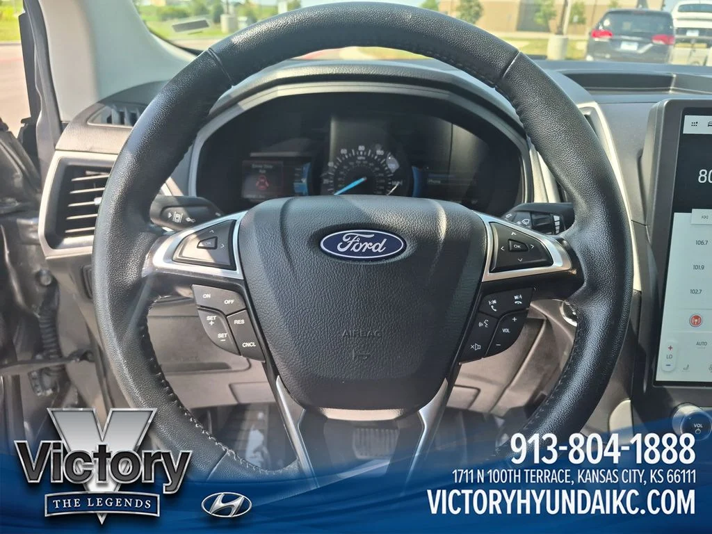 Used 2024 Gray Ford SEL image 16