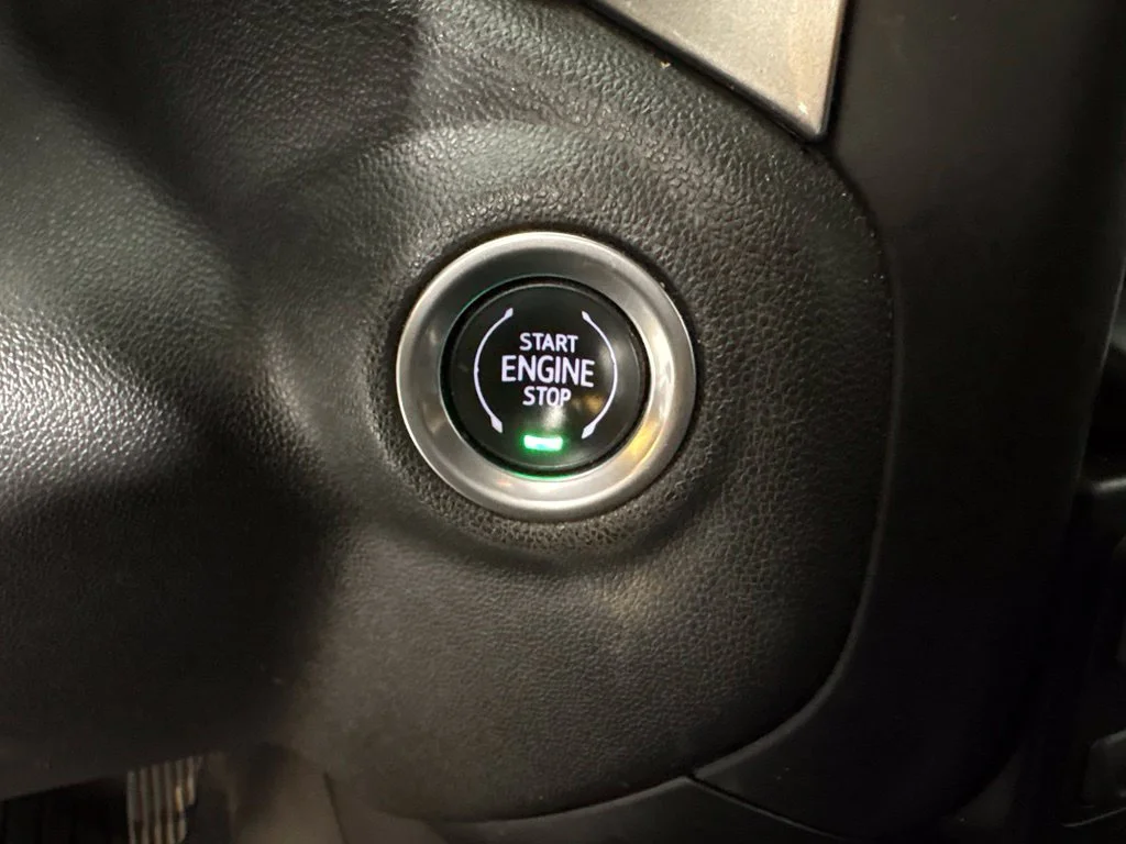 Used 2022 White Chevrolet LT Trail Boss image 34