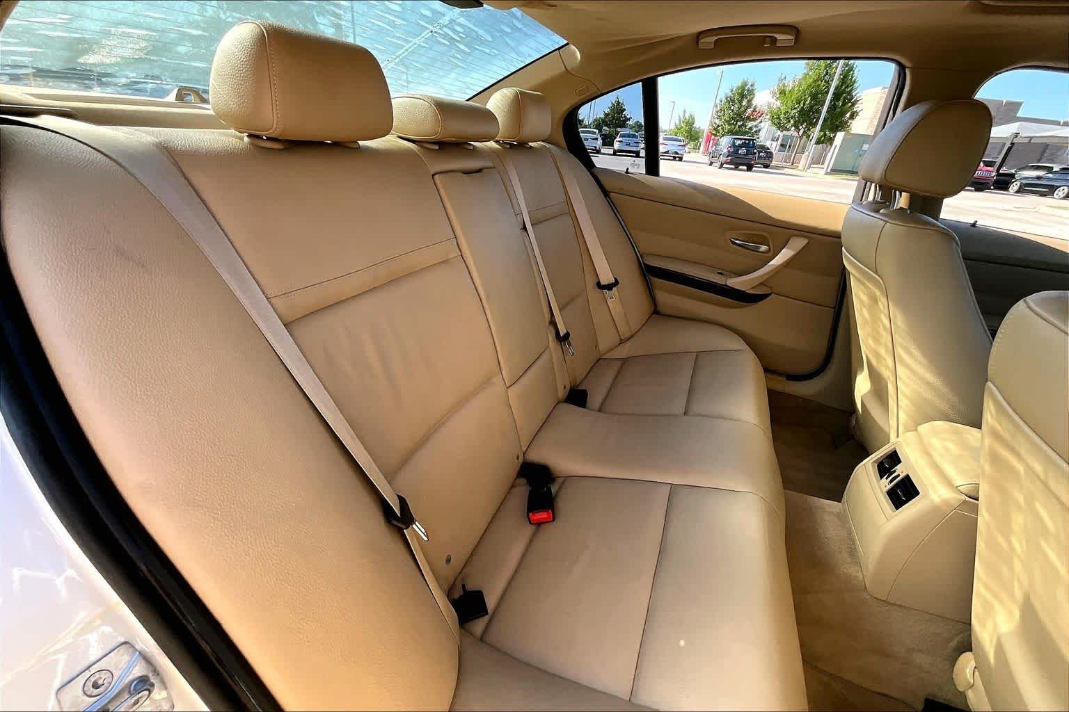 Used 2011 Titanium Silver Metallic BMW 328i image 19