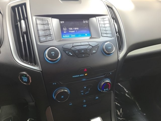 Used 2015 Oxford White Ford SE image 26