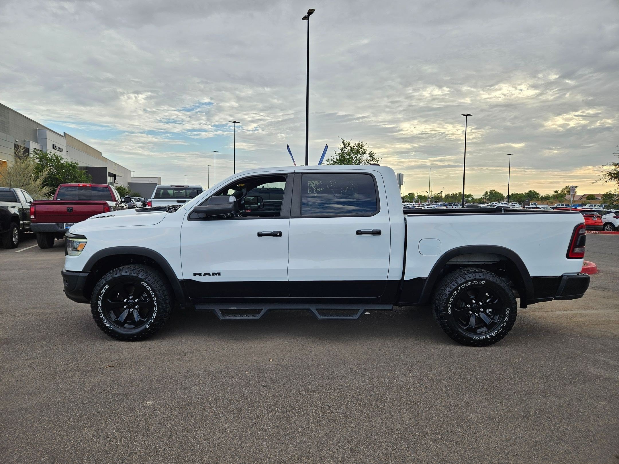 1C6SRFLT8RN159783