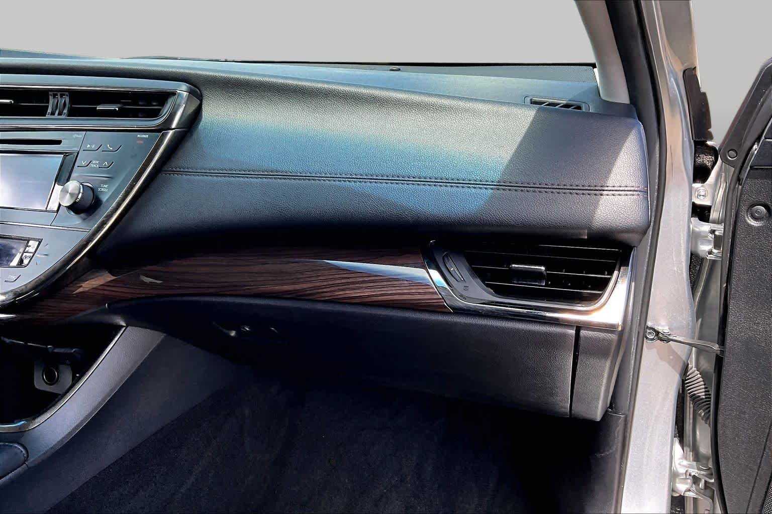 Used 2015 Celestial Silver Metallic Toyota XLE image 19