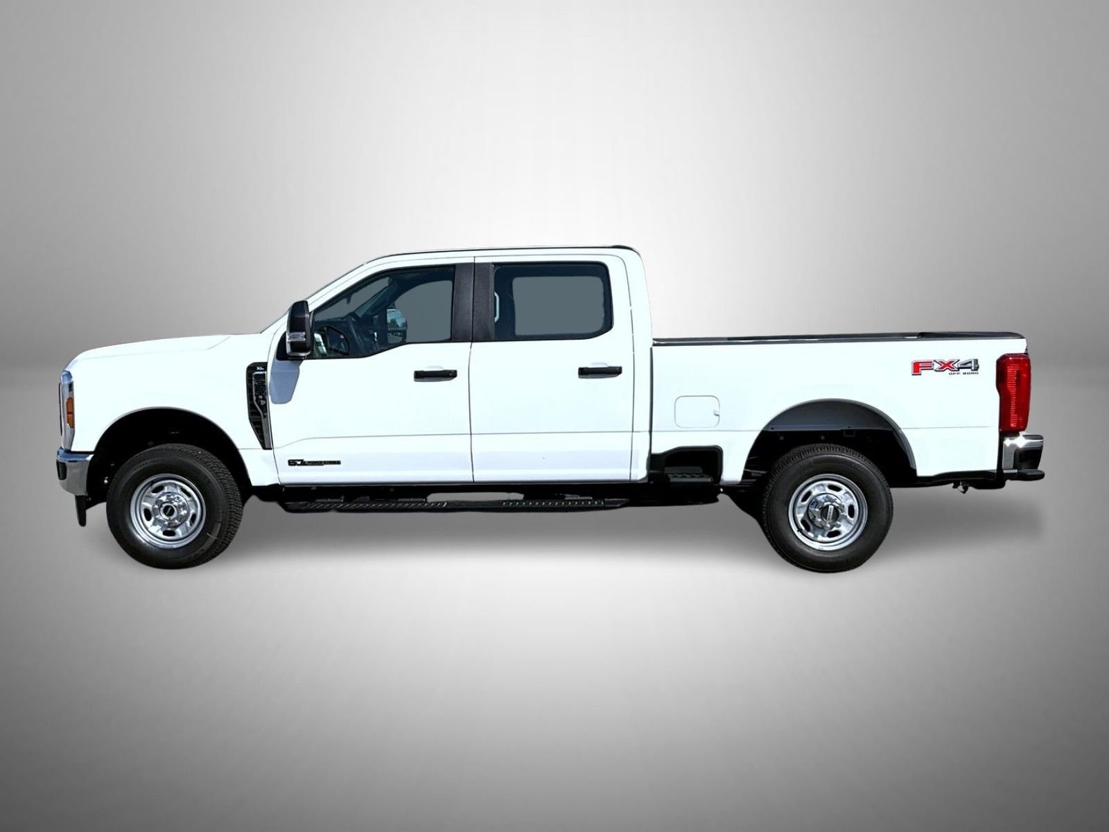 New 2026 Oxford White Ford XL image 8