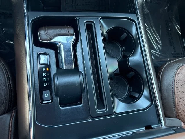 Used 2025  Ford King Ranch image 39