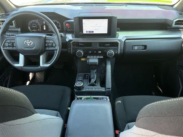 Certified Used 2025 EVEREST Toyota  image 10