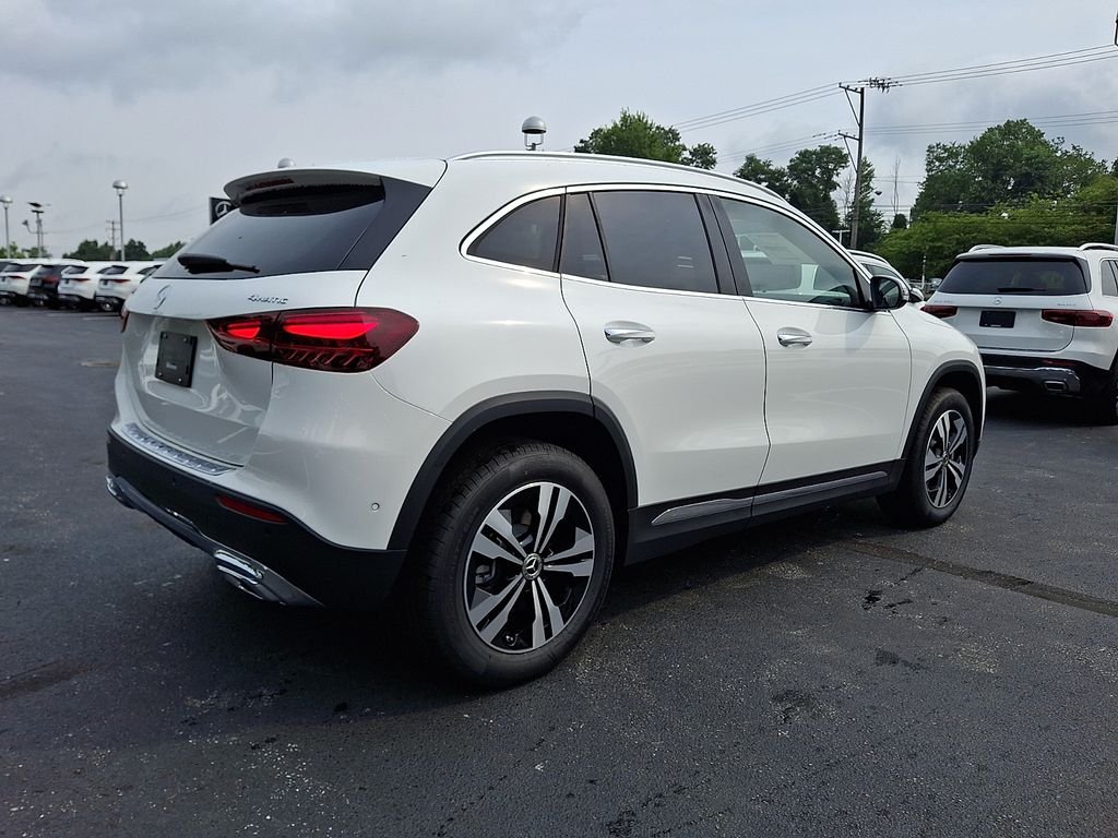New 2026 Polar White Mercedes-Benz GLA 250 image 6